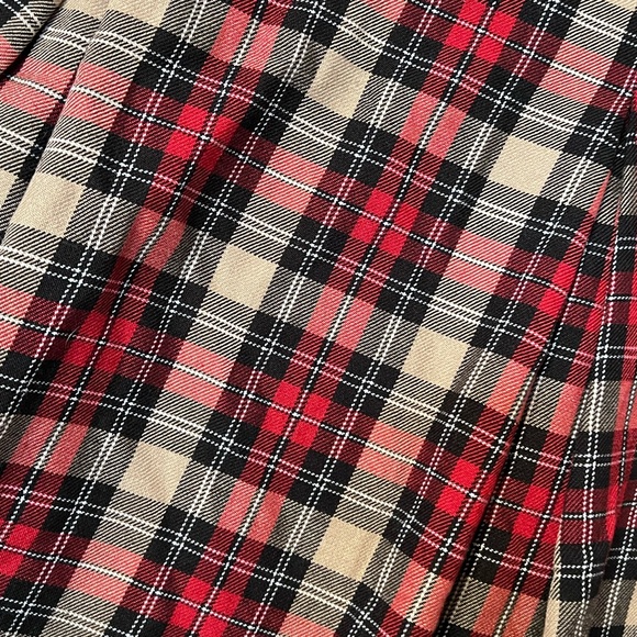 URBAN RENUAL URBAN OUTFITTERS plaid pleated skirt size small mini - Picture 3 of 4